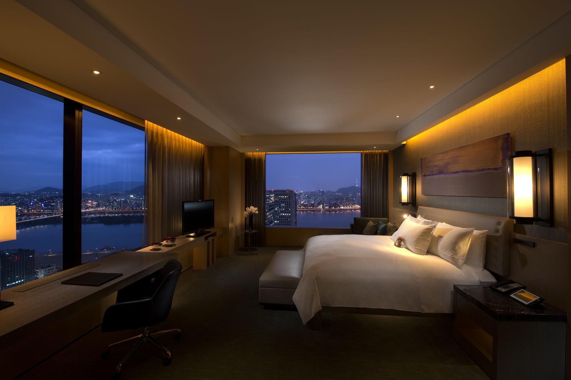 Conrad Seoul Hotel Room photo